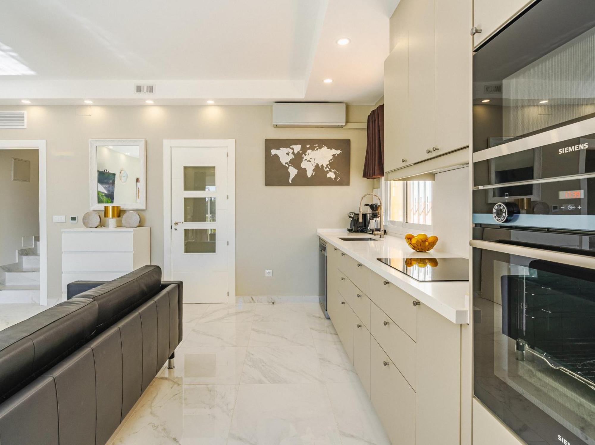Private Luxurious Hillside Villa With Pool & Sea Views For 8 To 10 Ppl Fuengirola Luaran gambar